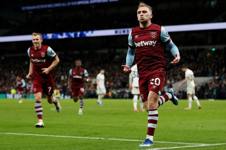 West Ham battle back to heap pain on wasteful Tottenham