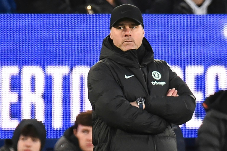 Chelsea boss Pochettino updated on Sanchez, James and Cucurella injuries