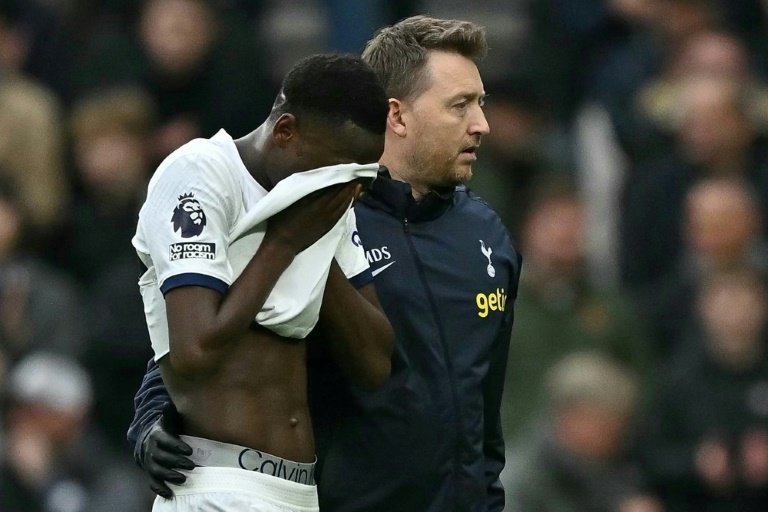 Sarr to extend his contract with Spurs for 6 more seasons