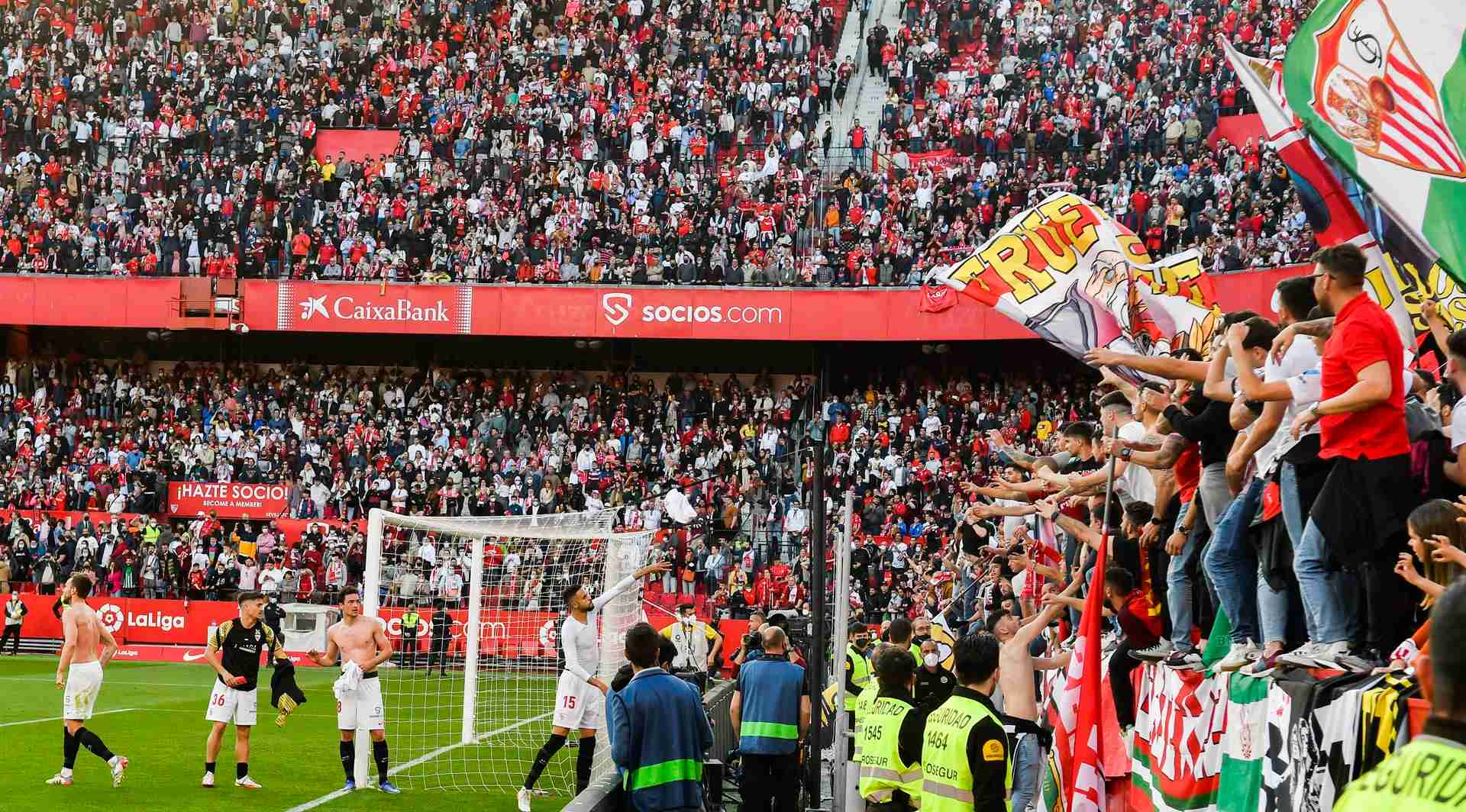 Three Sevilla fans die on way to Metropolitano stadium