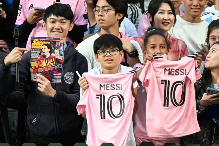 Messi mania hits Hong Kong as thousands flock to Miami training