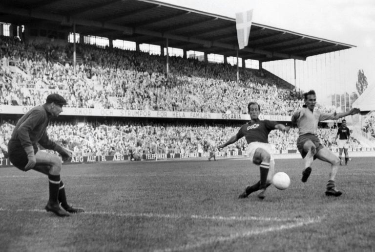 Sweden and Fiorentina legend Kurt Hamrin dies aged 89