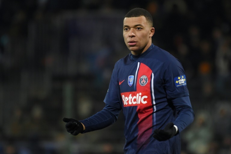 PSG tightlipped over Mbappe switch to Madrid