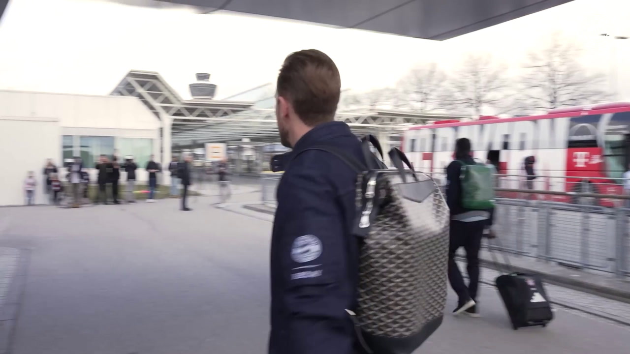 VIDEO: Behind the scenes: Bayern's UCL defeat vs Lazio