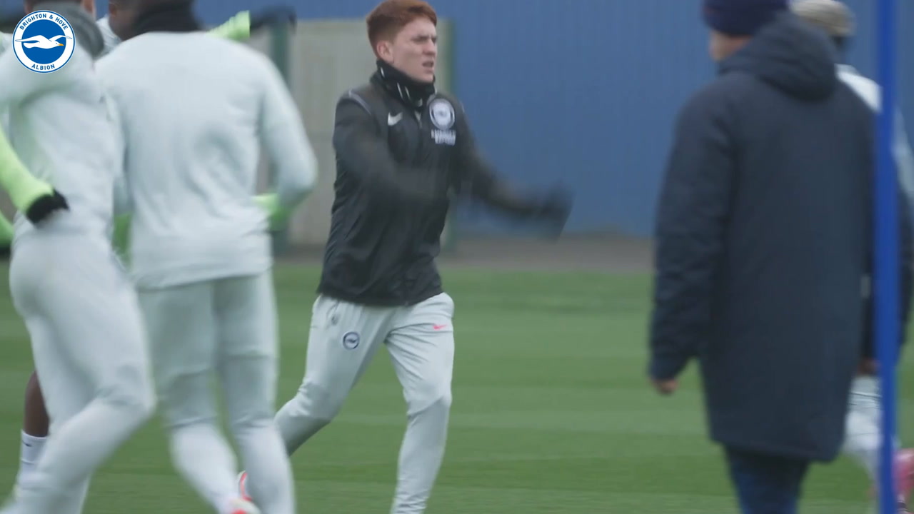 VIDEO: Valentin Barco trains at Brighton