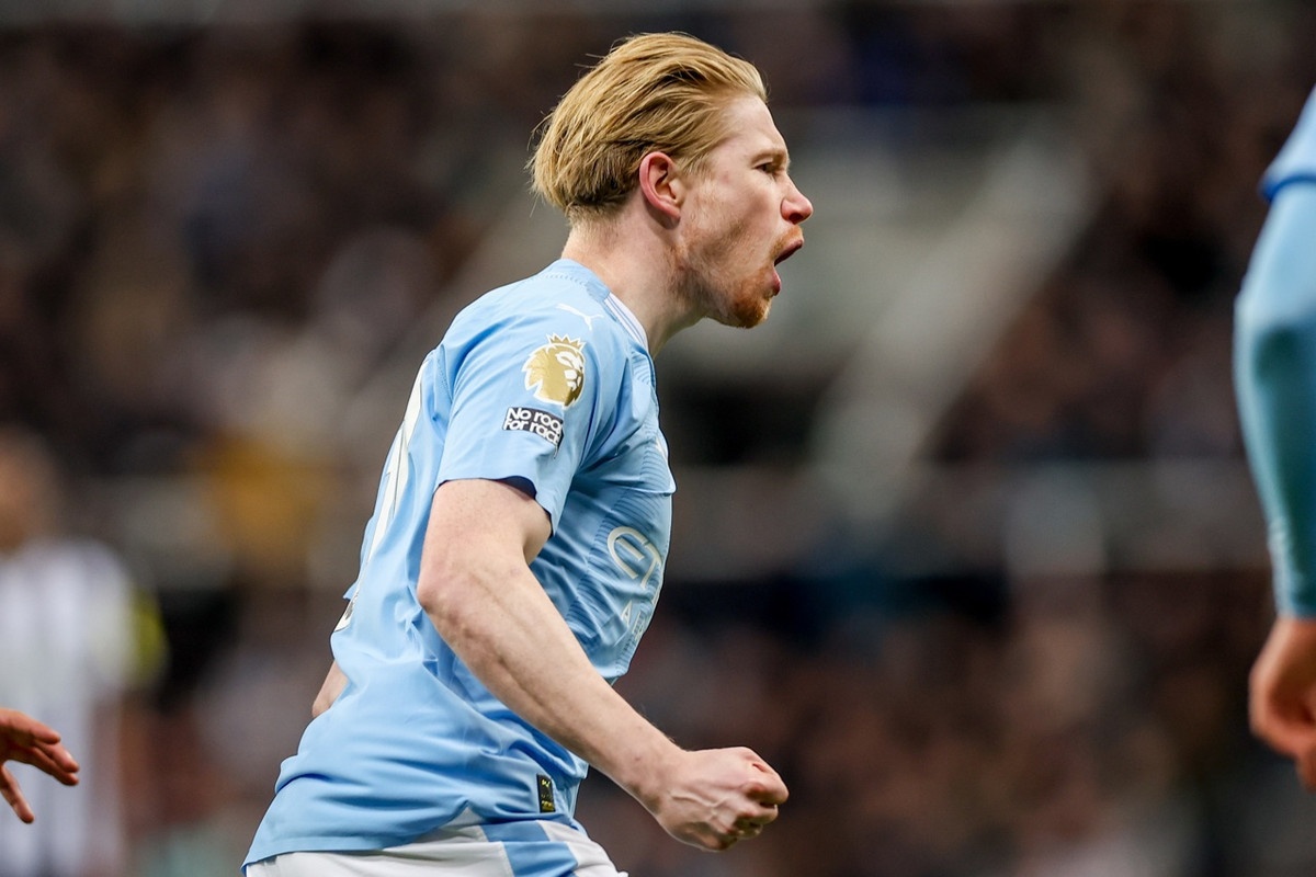 Guardiola wants De Bruyne to stay at Man City amid Saudi links