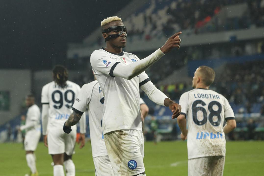 Osimhen and Kvaratskhelia strike as Napoli hit Sassuolo for six