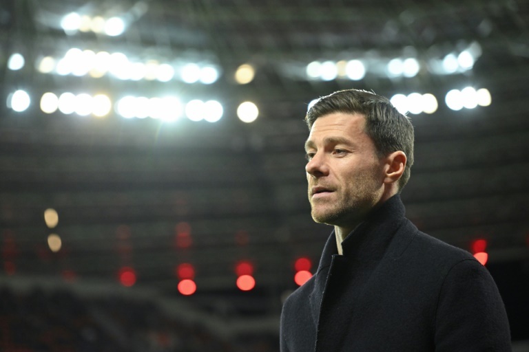 Bayer Leverkusen 'optimistic' of keeping Xabi Alonso amid Liverpool interest