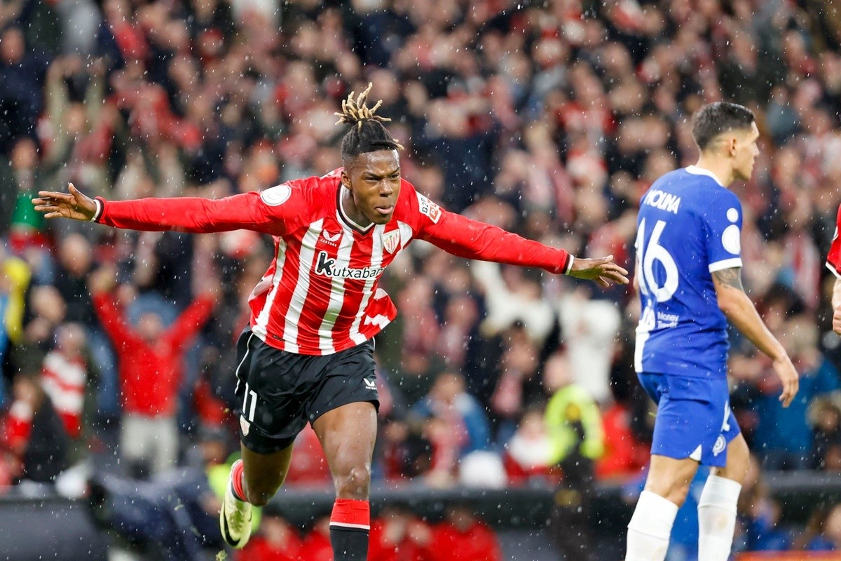 Chelsea monitoring Athletic star Nico Williams after being informed on €50m clause