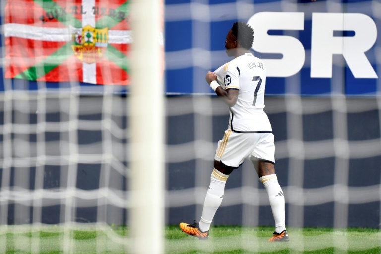 Vinicius at the double as Liga leaders Madrid thrash Osasuna