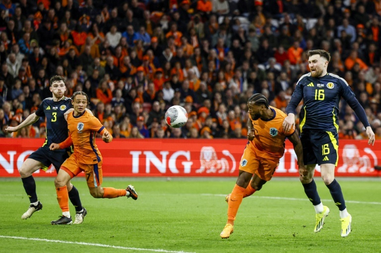 Netherlands crush Scotland in Euro warm-up