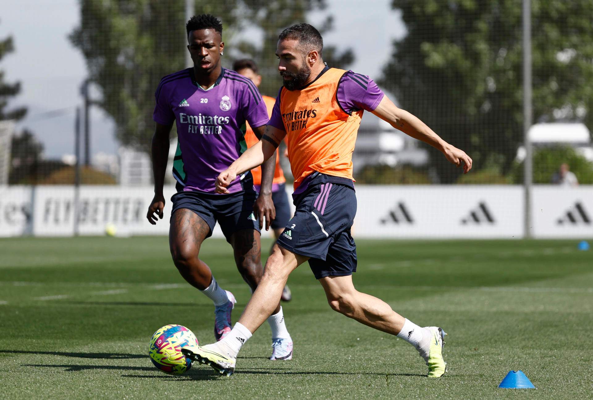 Carvajal won't allow Vinicius to 'enter Madrid dressing room' if he dribbles past him