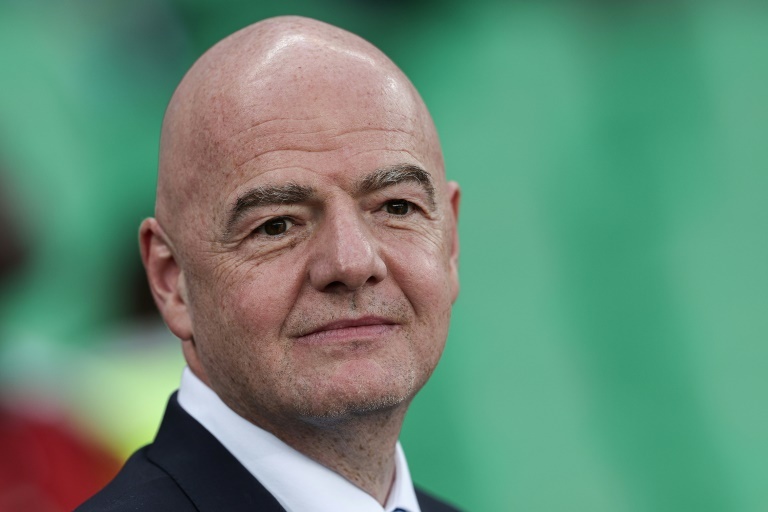 Infantino "disappointed" by homophobic chanting from Mexican fans