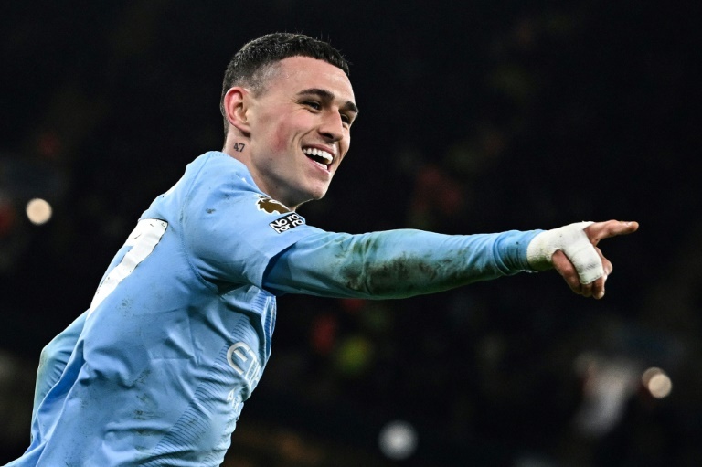 Foden hits hat-trick as Man City crush Aston Villa