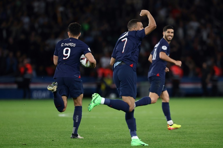 Shadow PSG side held in final warm-up for Barcelona showdown