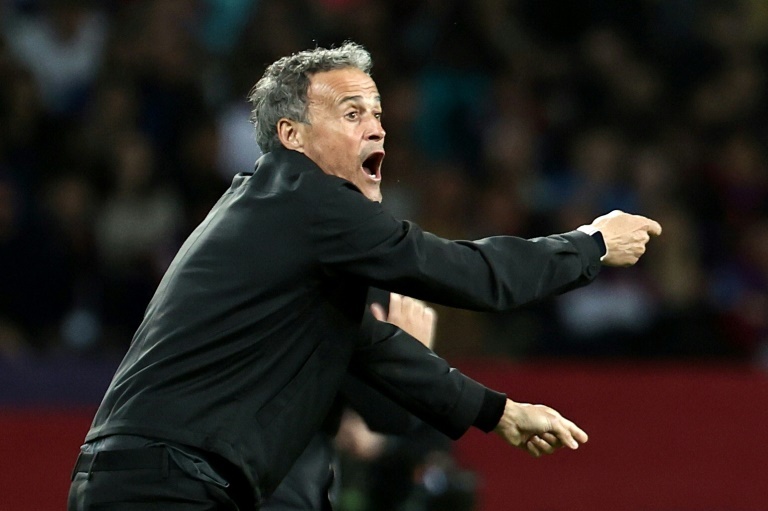 Luis Enrique praises Beraldo's 'spectacular adaptation' to PSG