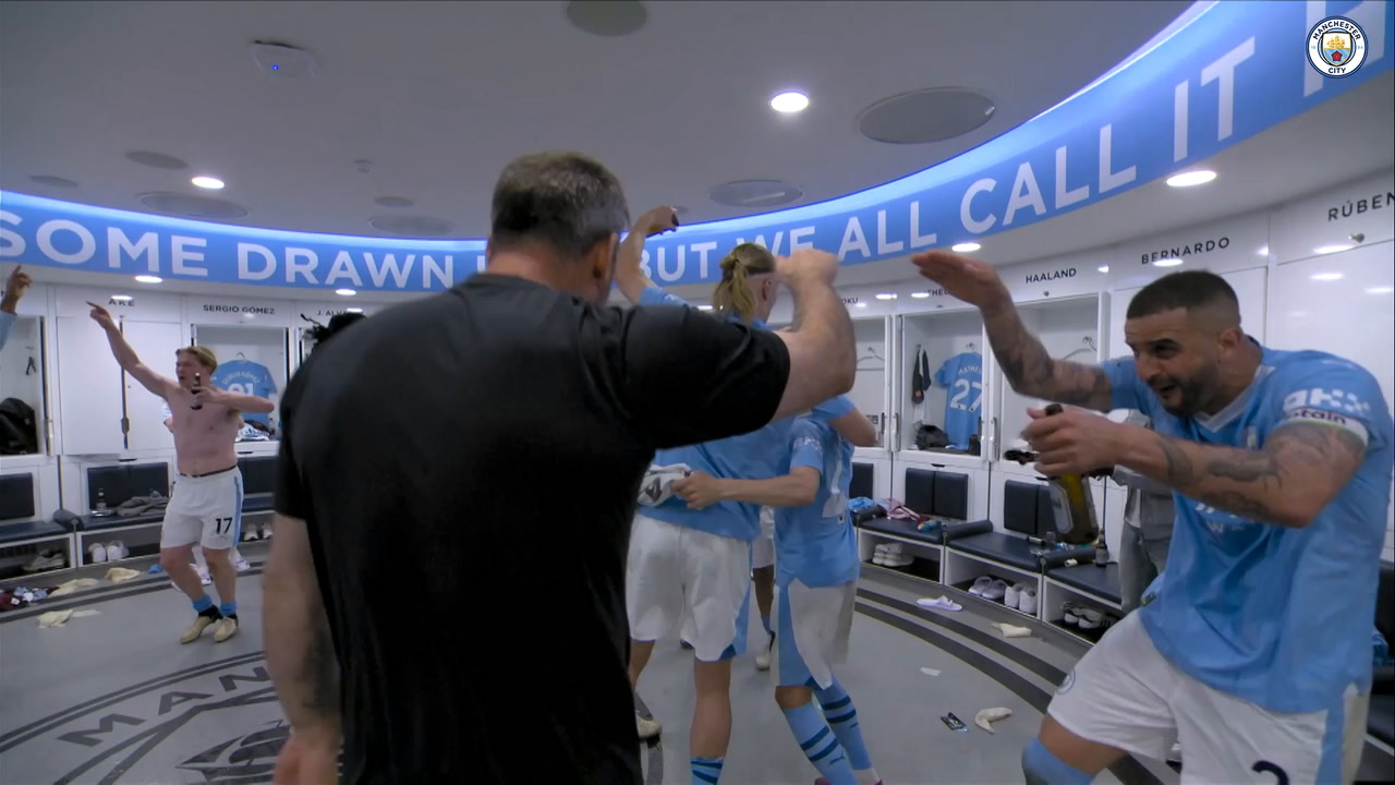 VIDEO: Haaland, Foden and Walker celebrate Premier League title in dressing room