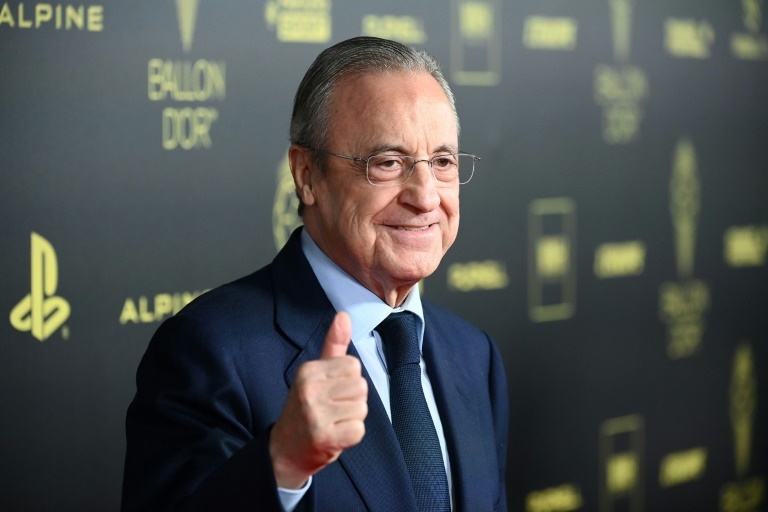 Real Madrid chief Florentino Perez lands in Paris