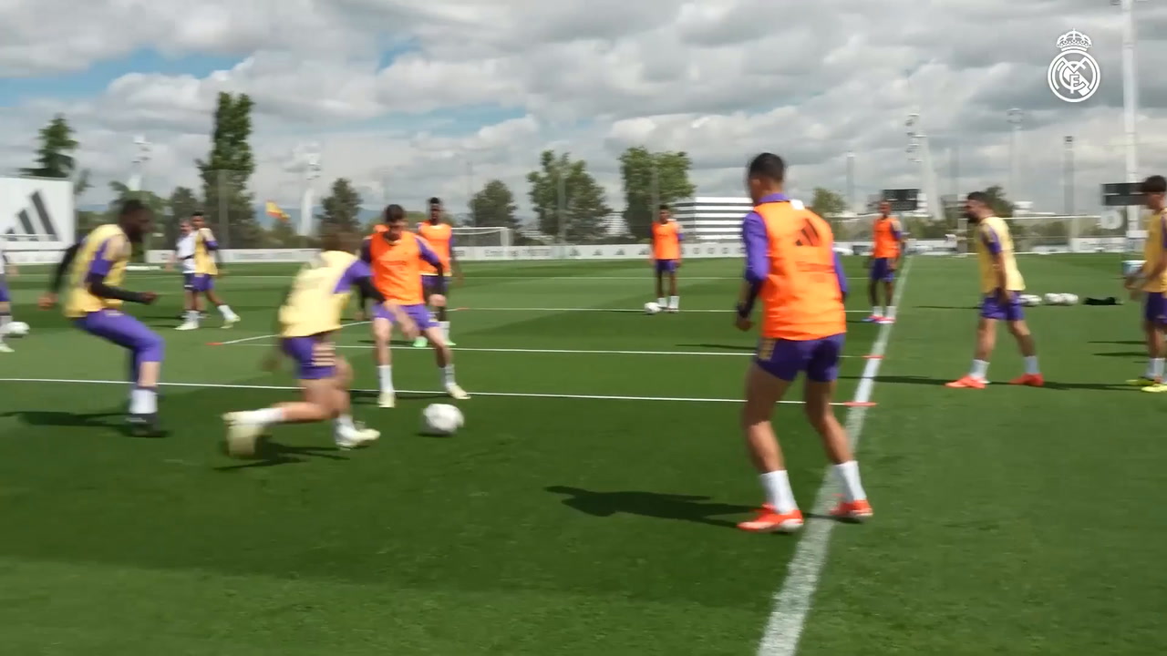 VIDEO: Kroos & Real Madrid getting ready for La Liga finale