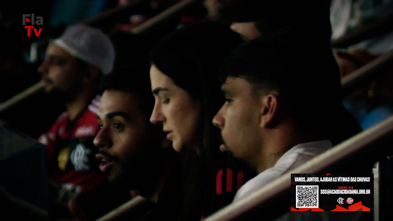 VIDEO: Lucas Paqueta supports Flamengo at the Maracana