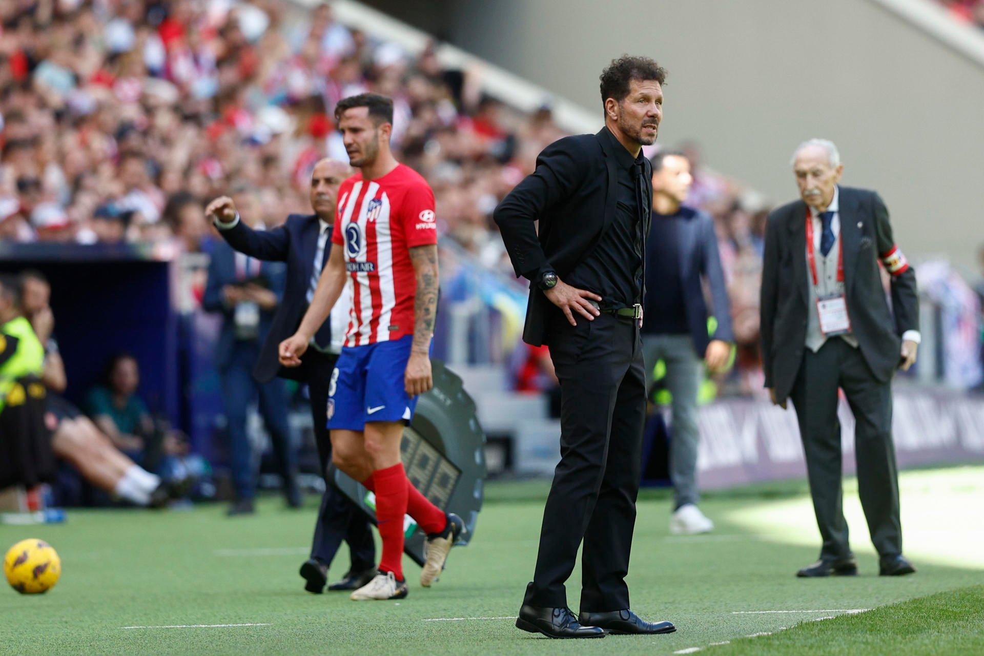 Atletico Madrid inform Saul Niguez that they do not count on him for next season