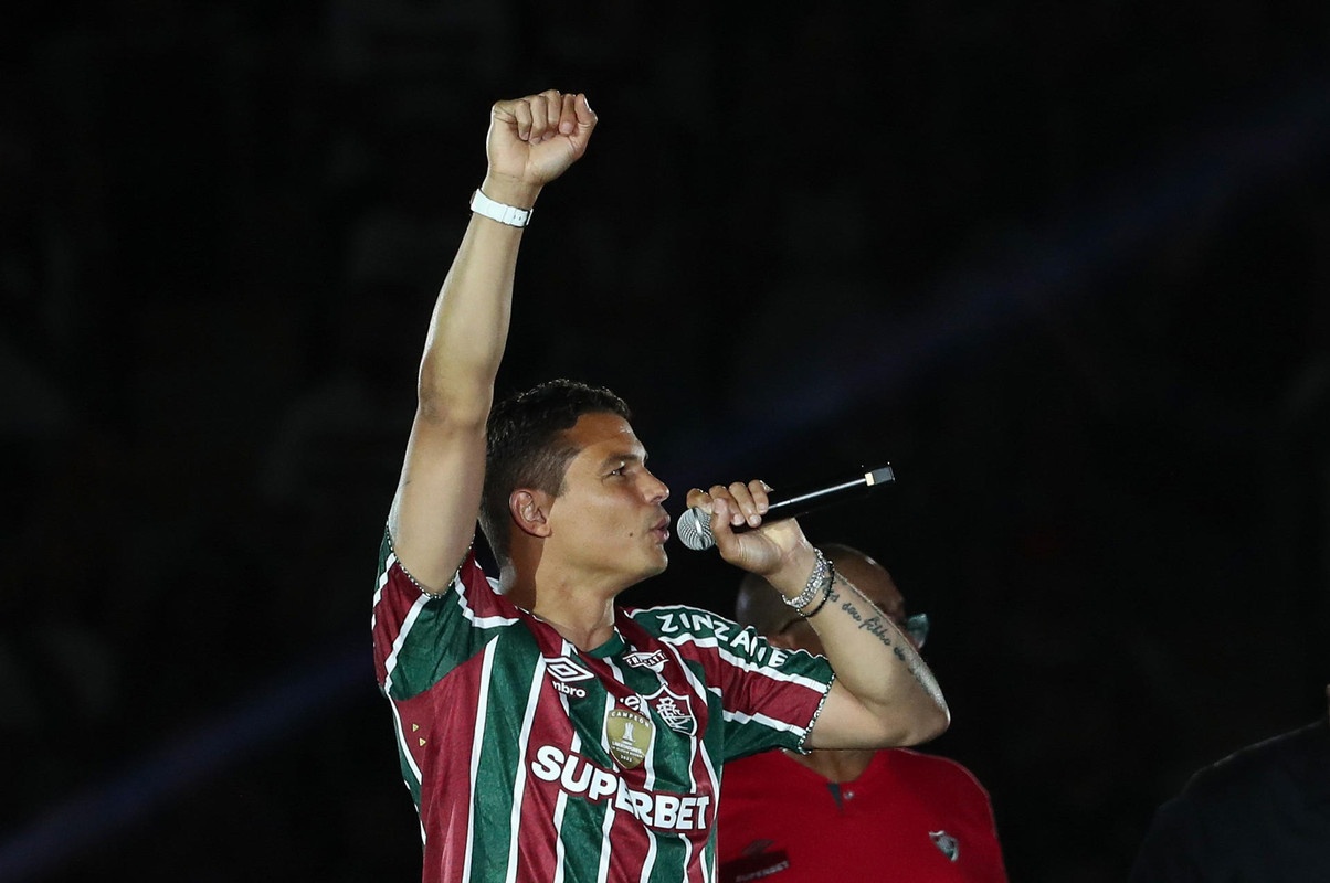 Thiago Silva unleashes madness at Fluminense stadium