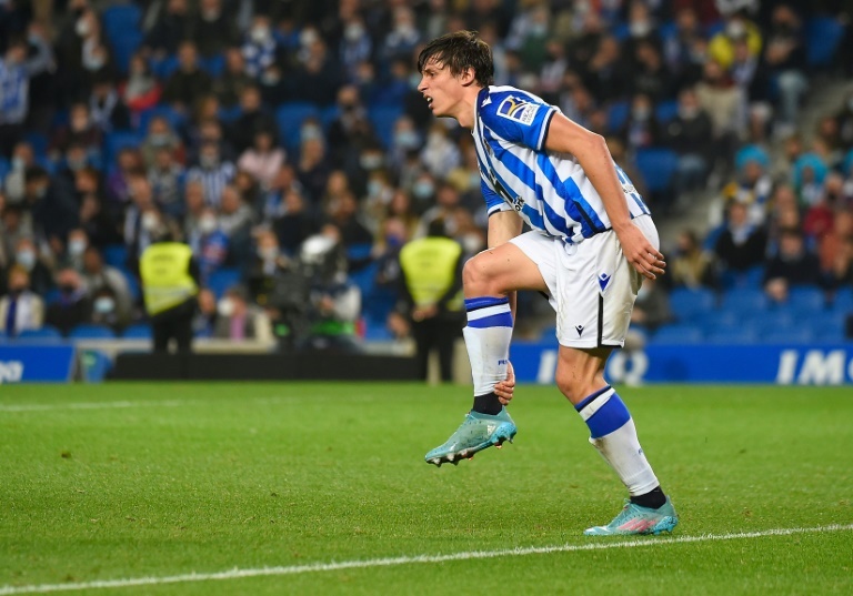 Real Sociedad's Le Normand gives Atletico green light