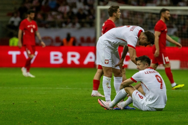 Lewandowski 'probably' fit for Poland's second Euros game, says manager