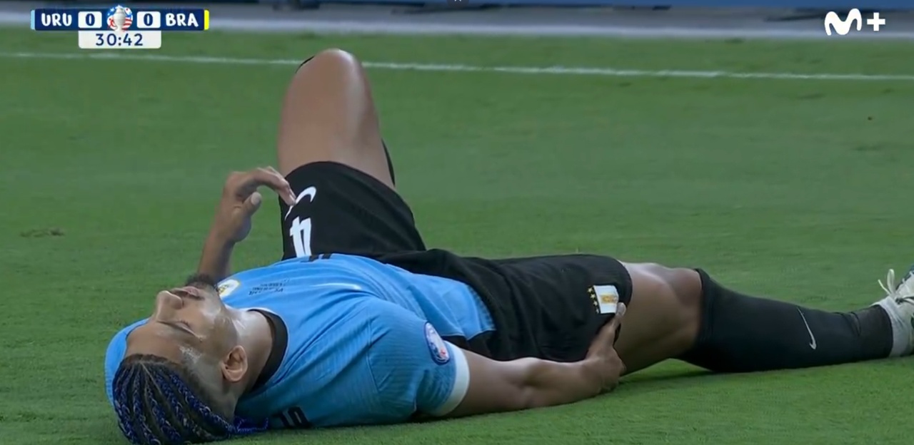 Bad news for Uruguay and Barcelona: Araujo suffers muscle injury