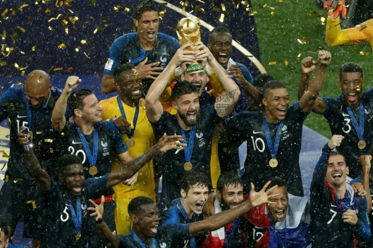 France's leading goalscorer Giroud ends international career