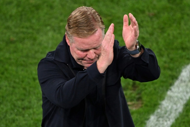 Former Barcelona boss Ronald Koeman hits out at president Laporta