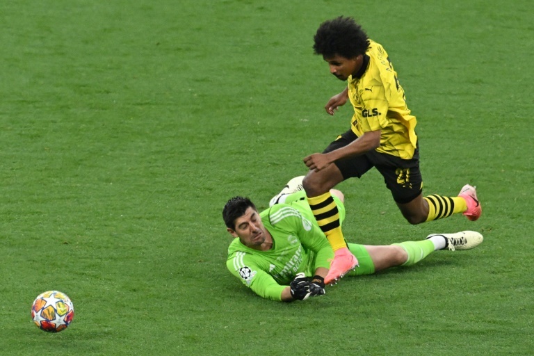 Juventus approach Borussia Dortmund for Karim Adeyemi