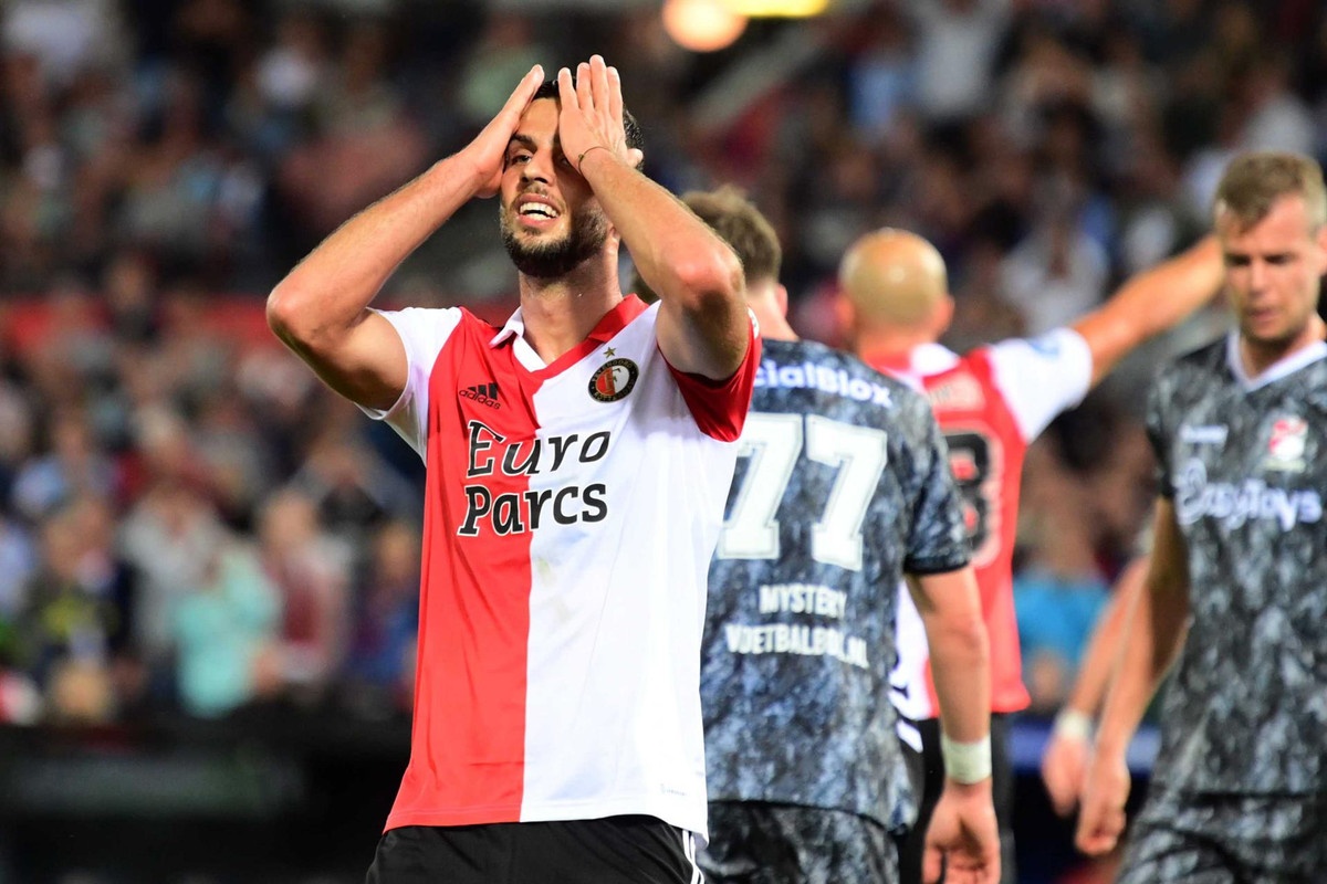 "I understand that Feyenoord is asking Atletico for more money"