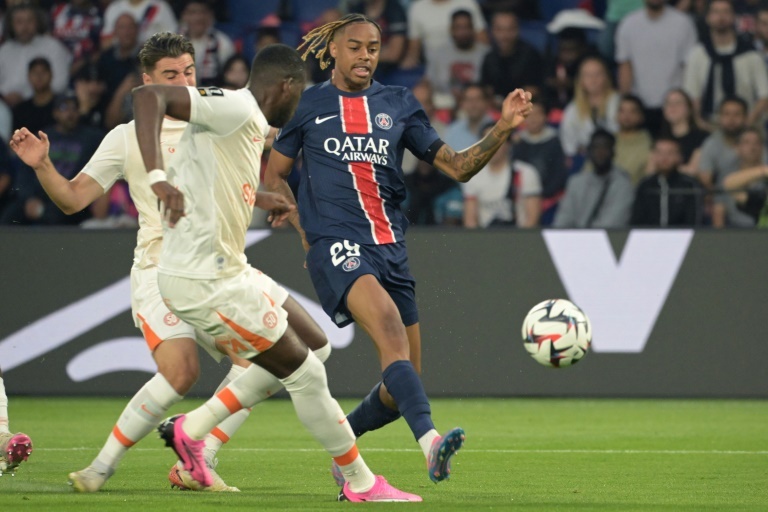 Barcola scores twice as PSG hit six past Montpellier