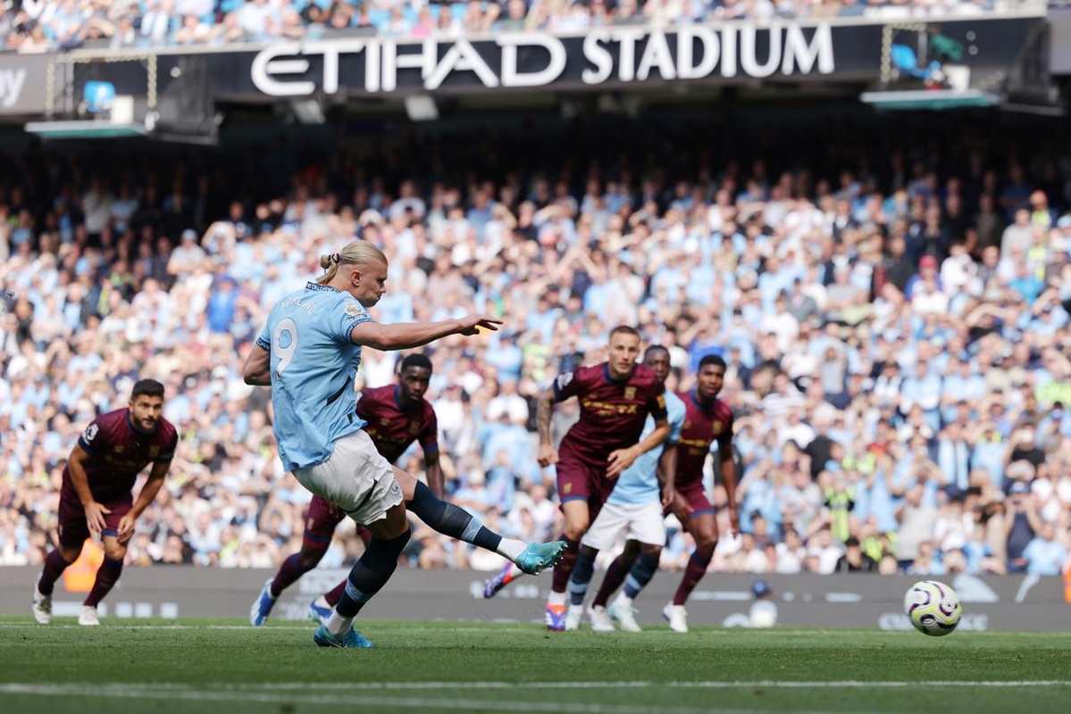 Haaland scores hat-trick as Man City smash Ipswich at the Etihad