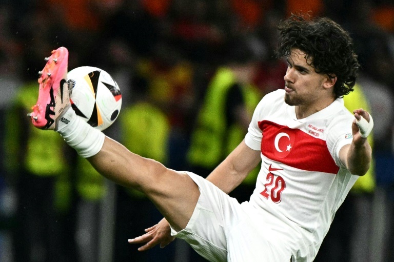 OFFICIAL: Brighton add Turkey international Kadioglu to spending spree