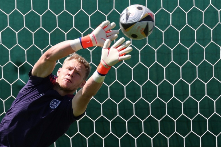 OFFICIAL: Southampton sign Arsenal keeper Ramsdale