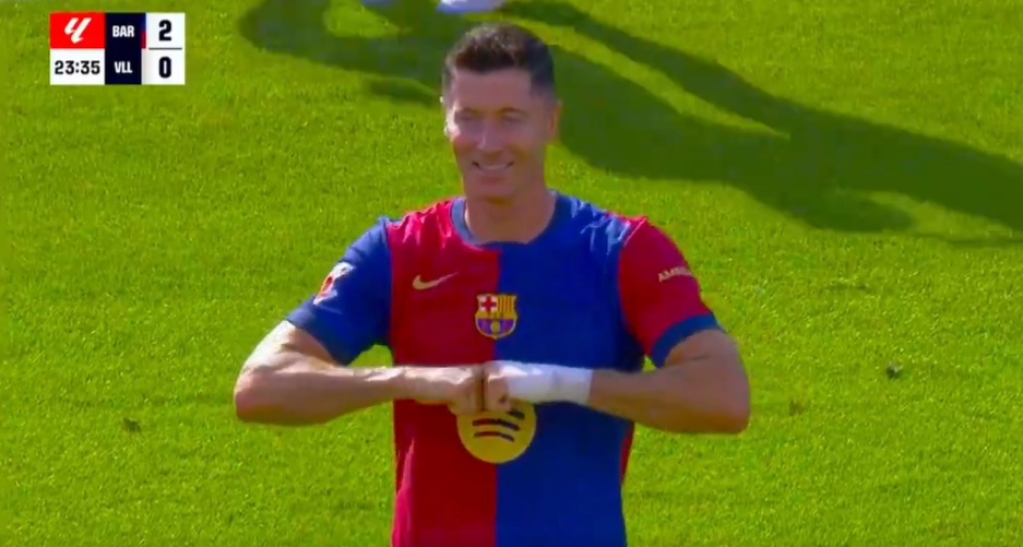 Raphinha, Lewandowski, Kounde give Barcelona the lead at half-time