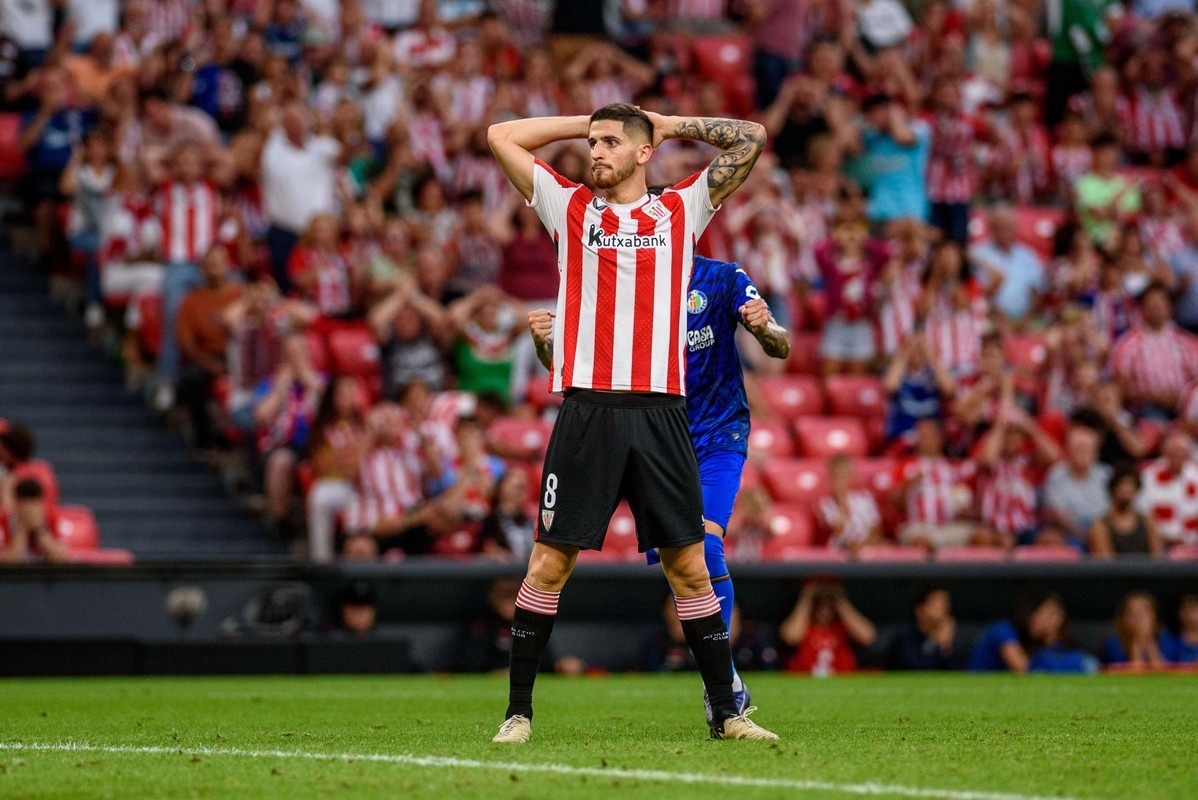 Athletic Bilbao squad list for Roma clash