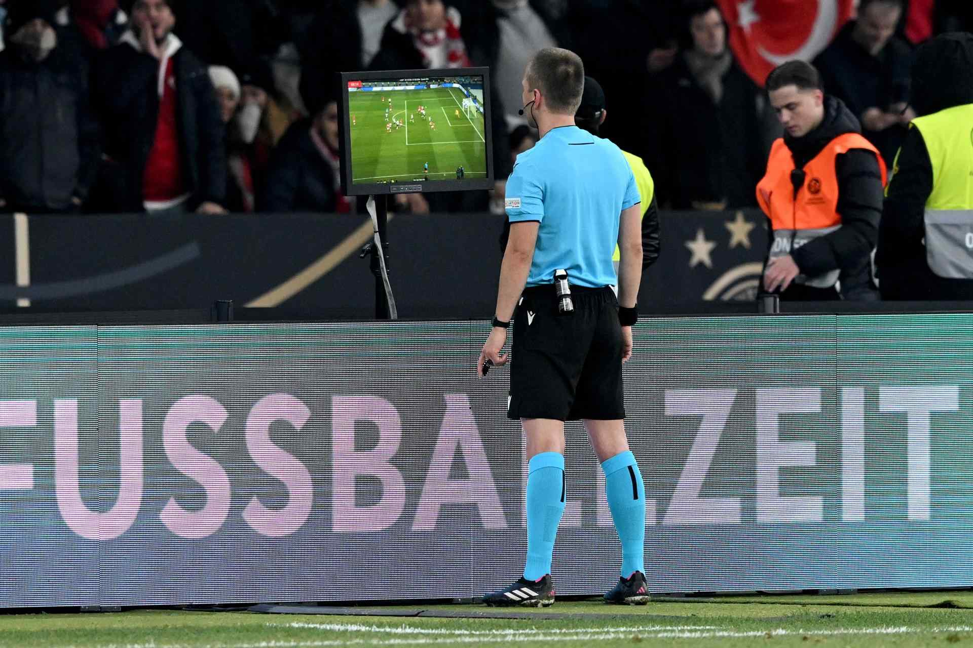 Premier League delayed the introduction of semi-automated offside until 2025