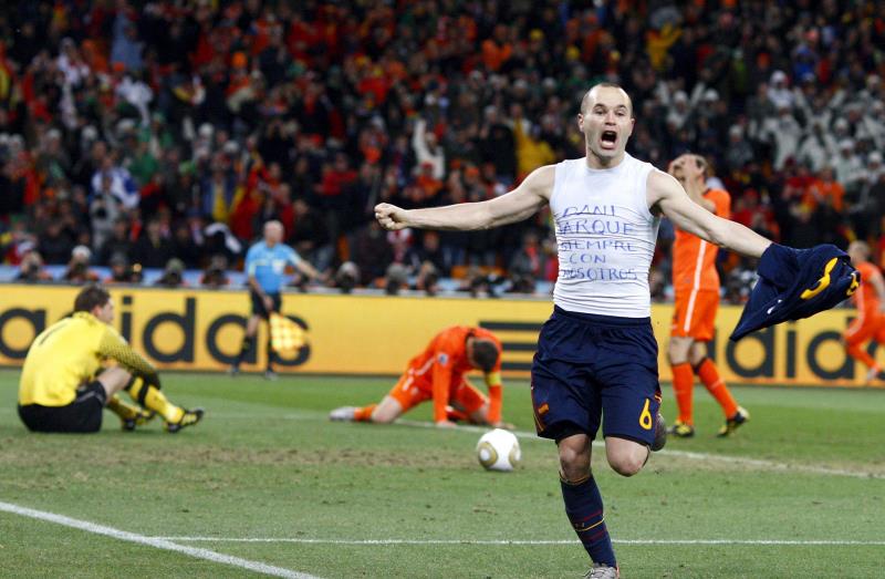 BREAKING: Spain's World Cup hero Iniesta could retire according to 'Relevo'