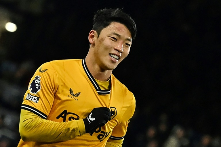 Como's Curto given 10-match ban for racially abusing Wolves striker Hwang Hee-chan