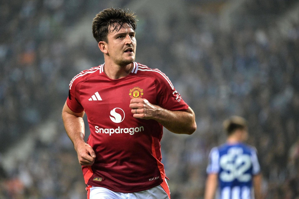 Maguire 'few weeks' out of action for Man Utd with muscle injury