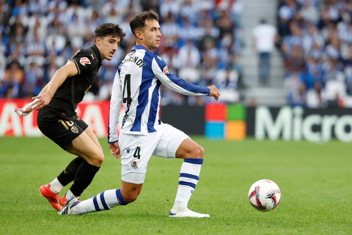 Man City and Liverpool target Zubimendi believes it is best to stay at Real Sociedad