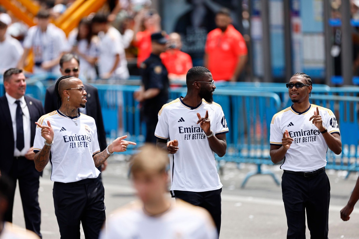 Real Madrid postpone Alaba's return until 2025