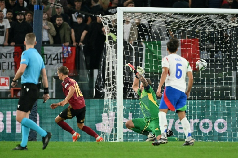 Belgium fight back to draw with 10-man Italy in Nations League