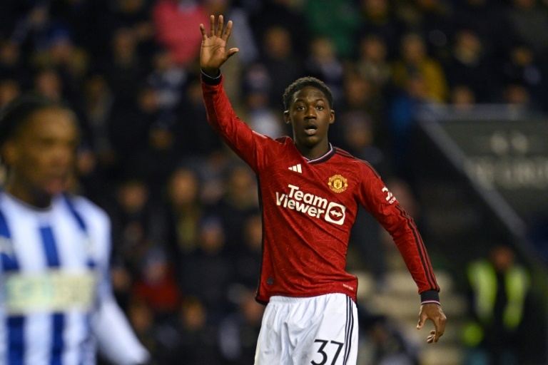 Kobbie Mainoo one step away from Man United renewal