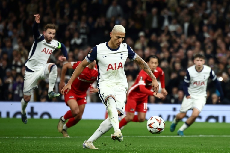 Spurs march on in Europa League with 1-0 over AZ Alkmaar