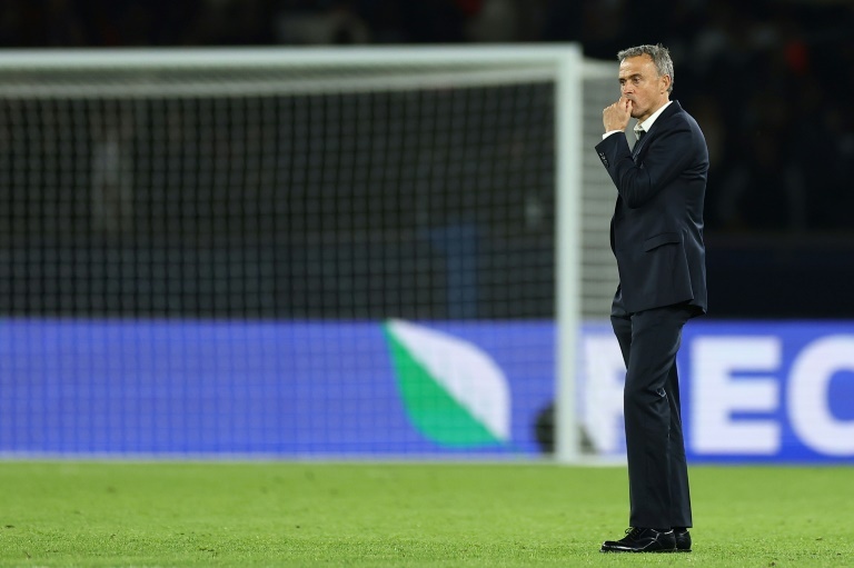 Luis Enrique satisfied with Barca and martial artist Topuria wins