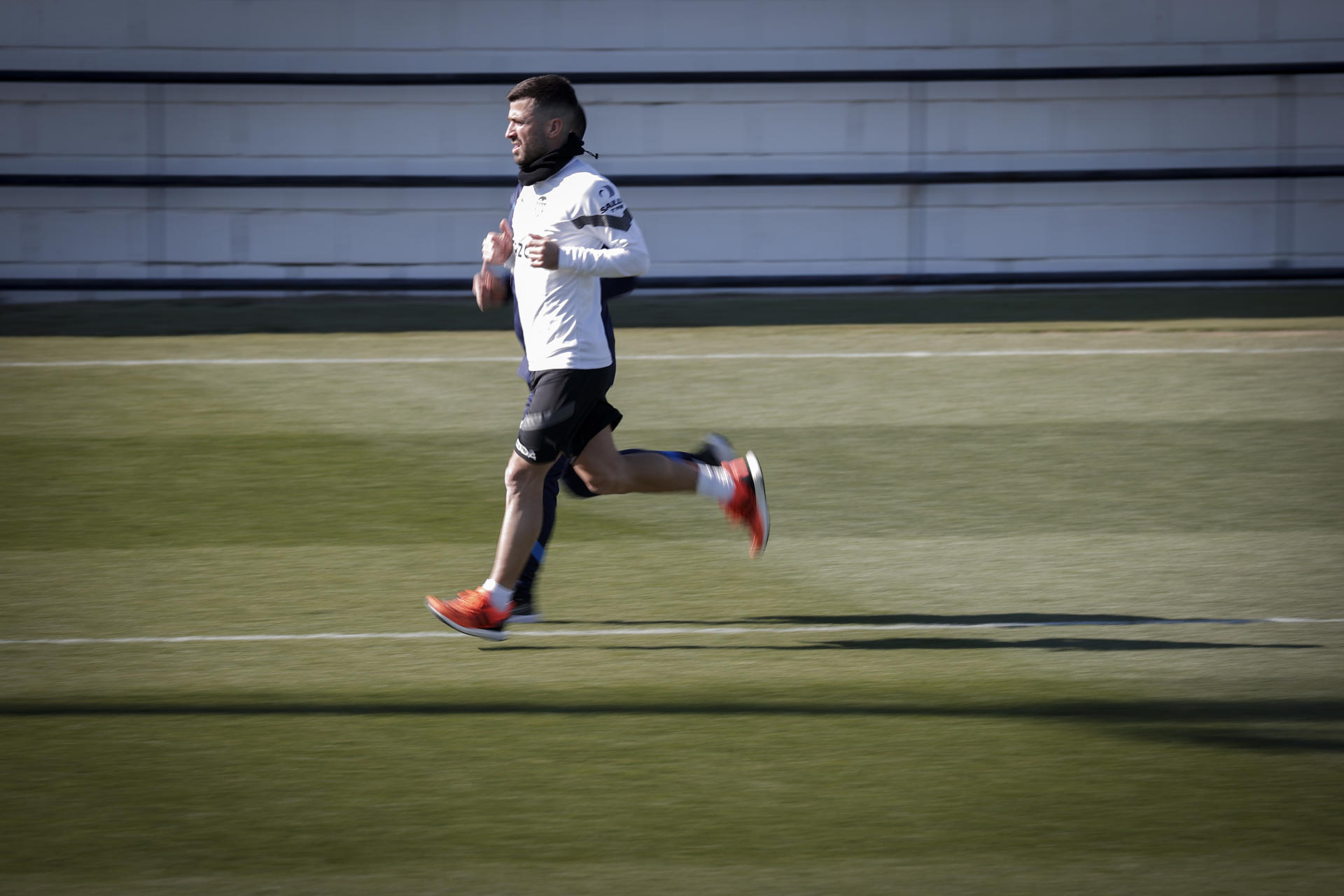 Valencia offers its facilities to Levante due to floods